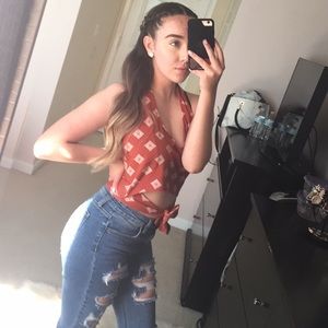 Meet your Posher, Sonia